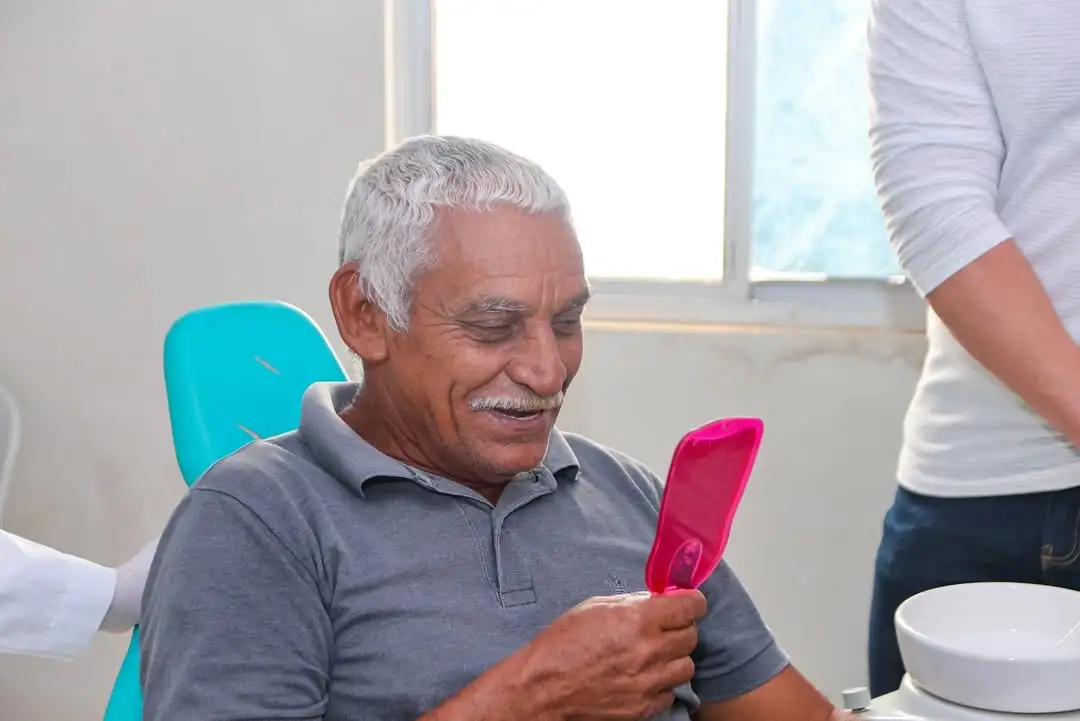 Prefeitura de Matões transforma vidas com entrega de próteses dentárias