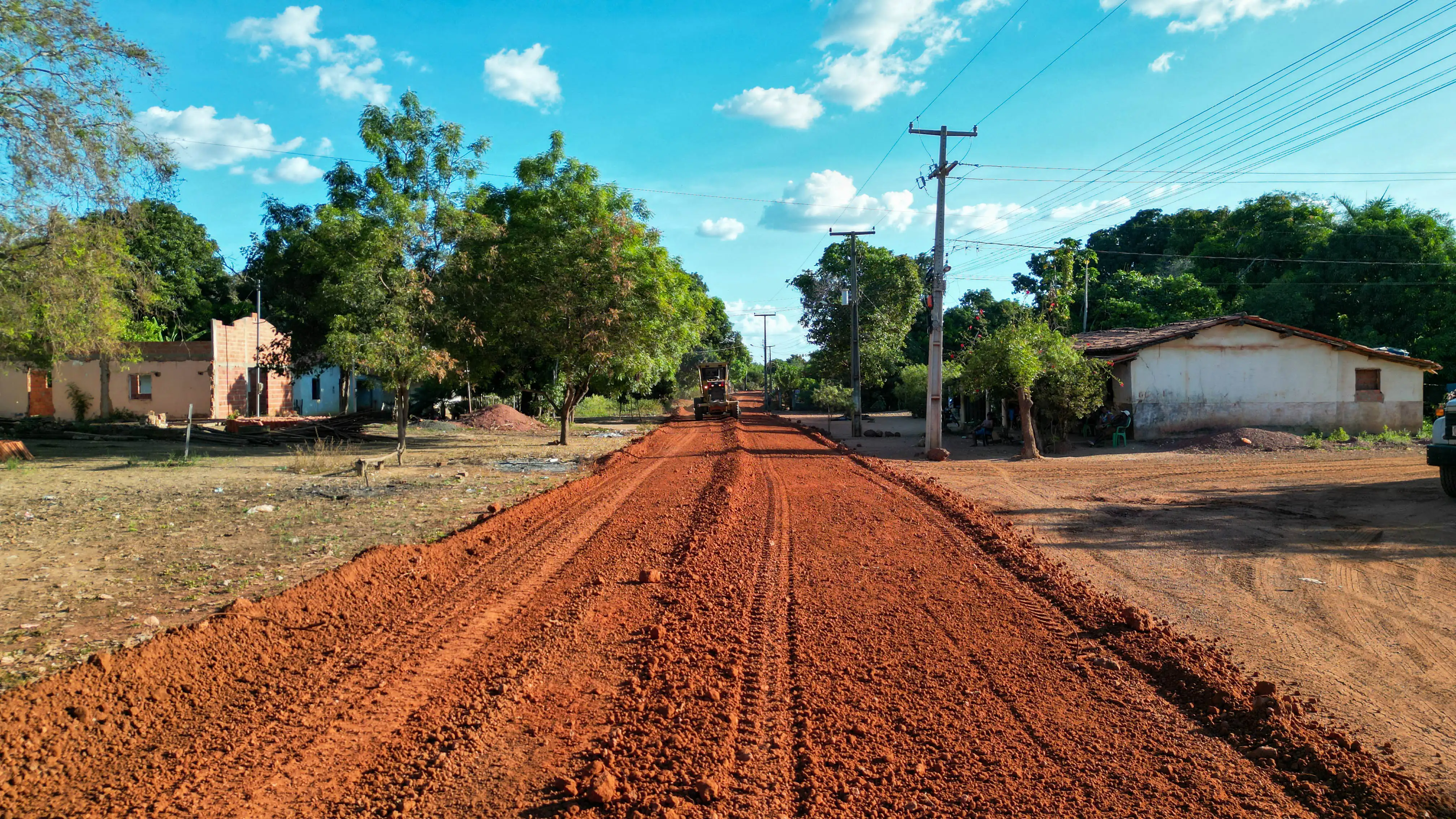 Foto 1 – Programa de recuperação de estradas avança em Matões e beneficia zona rural